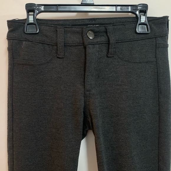 Splendid Black Rose Sweatshirt & Joe’s Jeans Jeggings - Picture 10 of 13